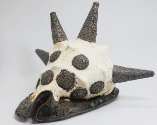 老鑲銀寶石法螺(樂器)