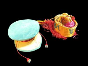 錦緞編手鼓(仿生頭蓋骨)